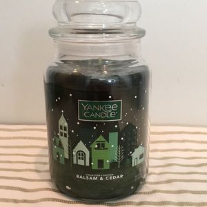 Yankee Candle Balsam & Cedar Candle